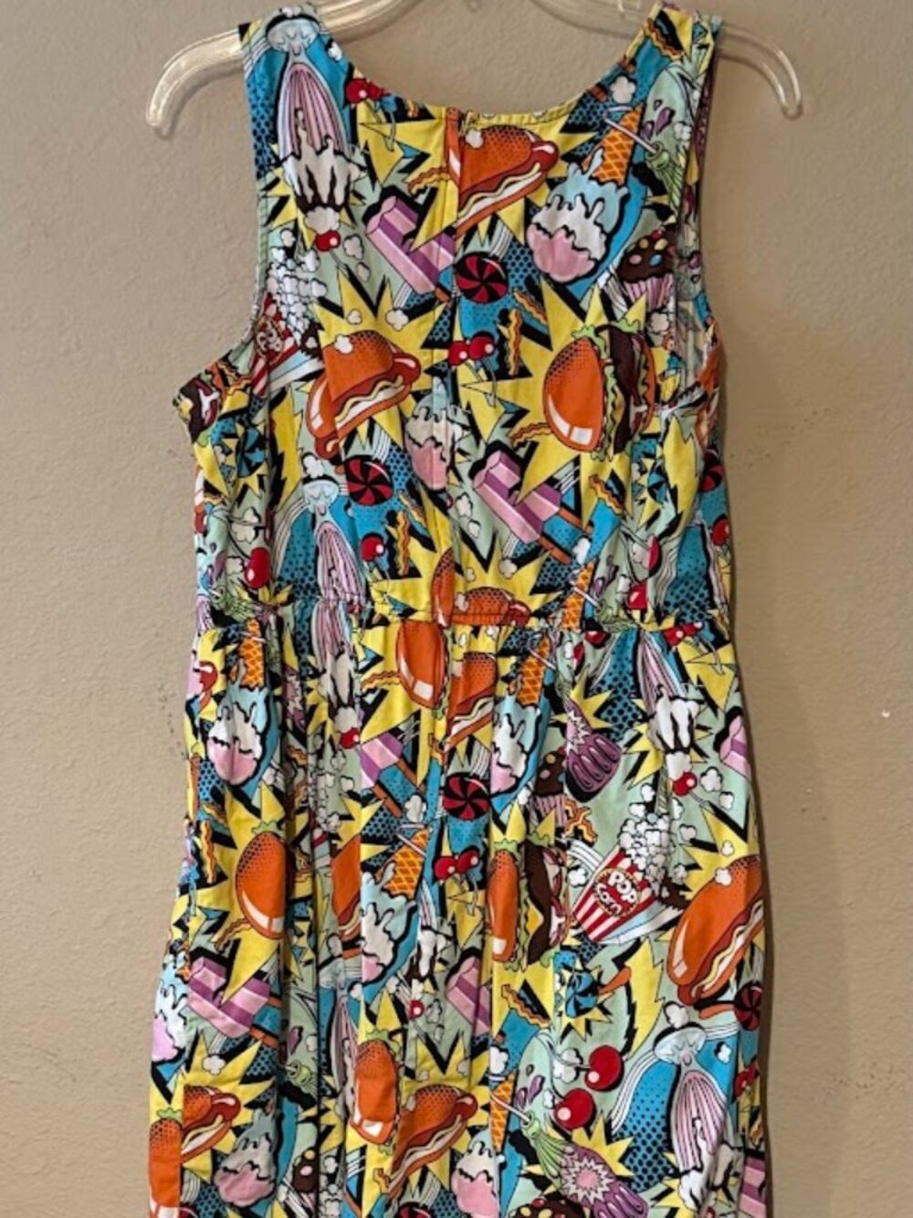 Retrolicious / Folter Fit and Flare Pop Art Snack Dress
